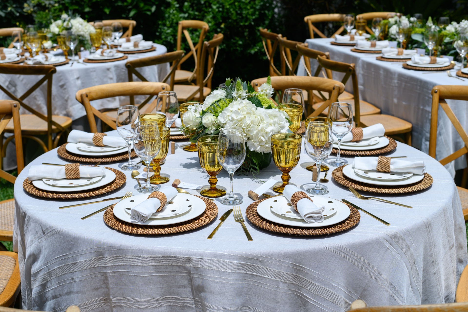 Sunshine, Flavour & Celebration: Creating the Perfect Summer Wedding Menu